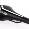 Pro Falcon Carbon Zadel-Zwart-Wit-275x132 1 Pro Falcon Carbon Zadel-Zwart-Wit-275x132 -Speciaalzaak Voor Fietsonderdelen sprsa0218 medium